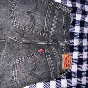 LEVI JEANS